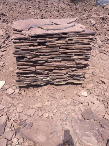 Плитняк лемезит бордовый для цоколя 1,5-2 см купить в Мурманске