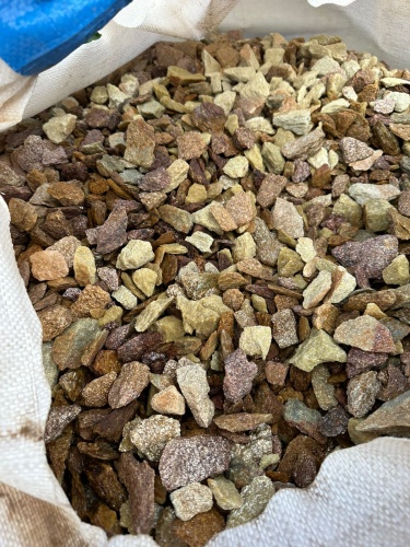 Златолит персиковый декоративная каменная крошка купить в Мурманске