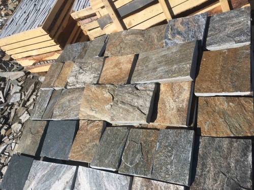 Плитка пилёная златолит Уральский для цоколя, отмостки купить в Мурманске