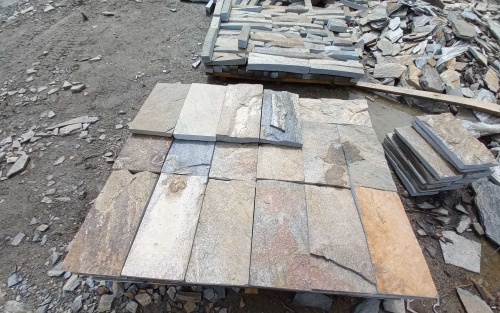 Плитка пилёная златолит Уральский для цоколя, отмостки купить в Мурманске