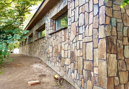 Плитняк кора дерева для цоколя, отмостки купить в Мурманске