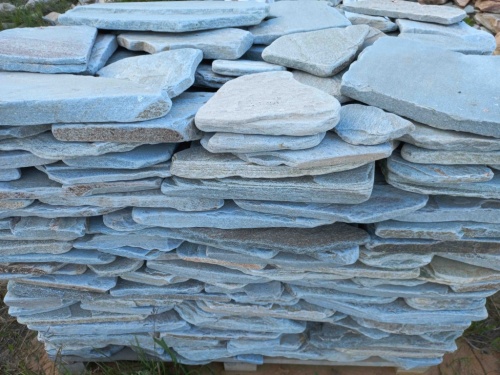 Плитняк златолит зелёный галтованный для цоколя купить в Мурманске