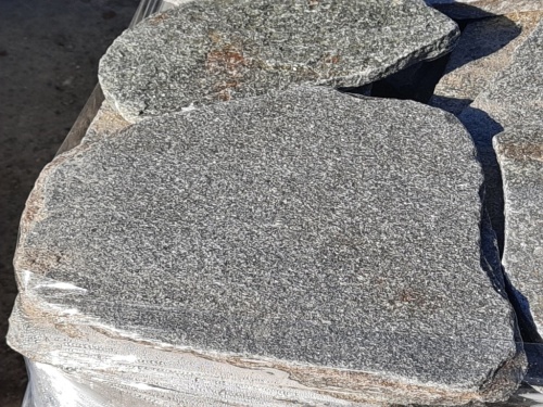 Златолит серебристый галтованный для лестниц купить в Мурманске